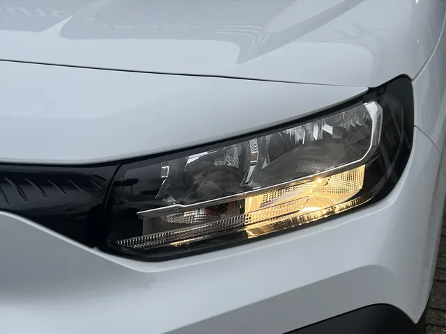 
								Citroën Berlingo Van GB 1.5 BlueHDi 100pk L1 | BPM Vrij | Houten afwerking laadruimte | Stoelverwarming + stuurwiel verwarming | Parkeer camera | Apple & Android connect vol									