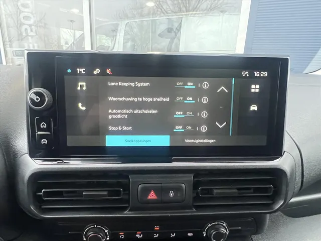 
								Citroën Berlingo Van GB 1.5 BlueHDi 100pk L1 | BPM Vrij | Houtenvloer laadruimte met antislip afwerking (9mm) + houten zijwanden | Pakket Winter | Trekhaak voorbereiding vol									