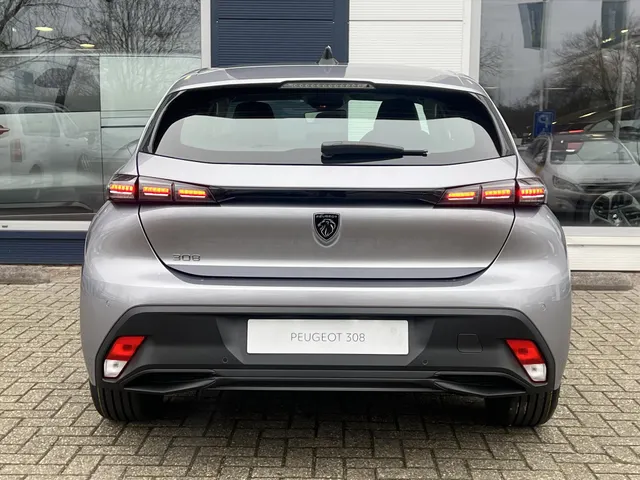 
Peugeot 308 1.2 Puretech 130pk Active Pack Business | Navigatie | Parkeersensoren | Stoelverwarming | Climate Control | vol									