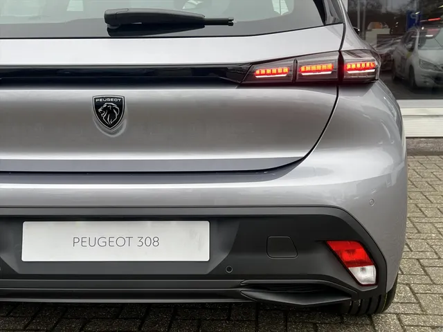 
Peugeot 308 1.2 Puretech 130pk Active Pack Business | Navigatie | Parkeersensoren | Stoelverwarming | Climate Control | vol									