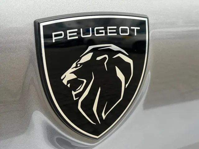 
Peugeot 308 1.2 Puretech 130pk Active Pack Business | Navigatie | Parkeersensoren | Stoelverwarming | Climate Control | vol									