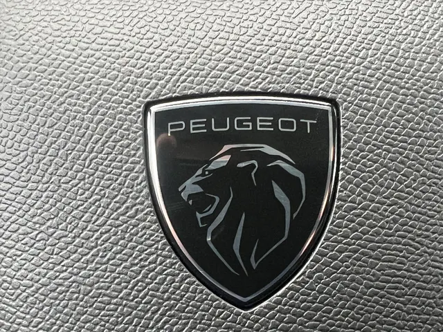 
Peugeot 308 1.2 Puretech 130pk Active Pack Business | Navigatie | Parkeersensoren | Stoelverwarming | Climate Control | vol									