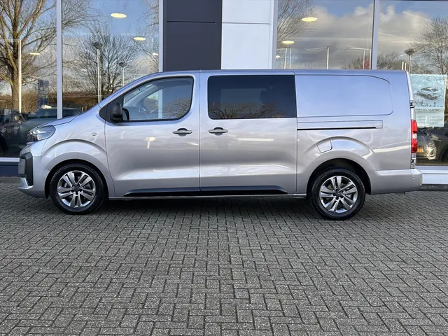 
Peugeot Expert Dubbel Cabine 2.0 BlueHDi 145pk Automaat 6-zits | BPM VRIJ | Navigatie | Camera | Houten laadruimte afwerking | Trekhaak | 2 schuifdeuren | Full LED vol									