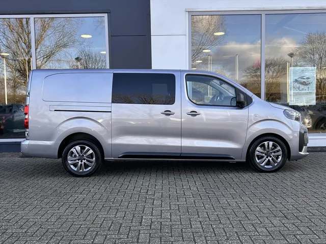 
Peugeot Expert Dubbel Cabine 2.0 BlueHDi 145pk Automaat 6-zits | BPM VRIJ | Navigatie | Camera | Houten laadruimte afwerking | Trekhaak | 2 schuifdeuren | Full LED vol									