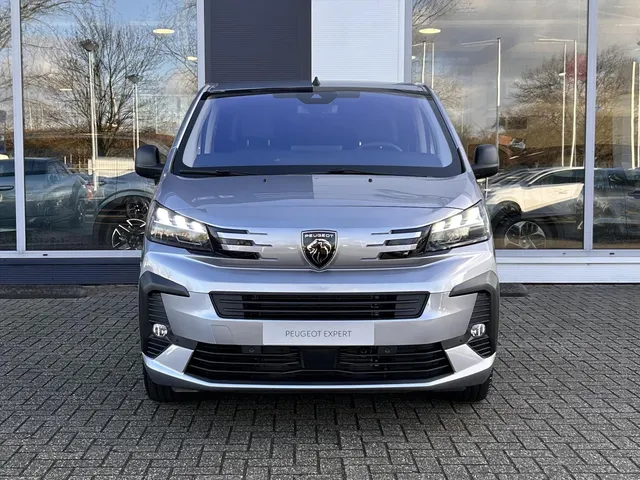 
Peugeot Expert Dubbel Cabine 2.0 BlueHDi 145pk Automaat 6-zits | BPM VRIJ | Navigatie | Camera | Houten laadruimte afwerking | Trekhaak | 2 schuifdeuren | Full LED vol									
