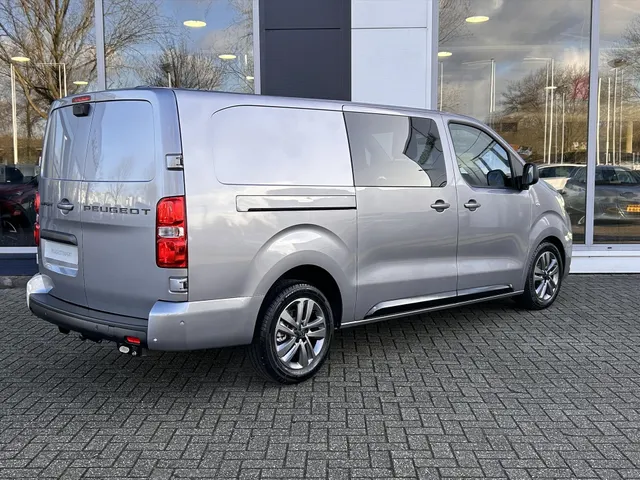 
Peugeot Expert Dubbel Cabine 2.0 BlueHDi 145pk Automaat 6-zits | BPM VRIJ | Navigatie | Camera | Houten laadruimte afwerking | Trekhaak | 2 schuifdeuren | Full LED vol									