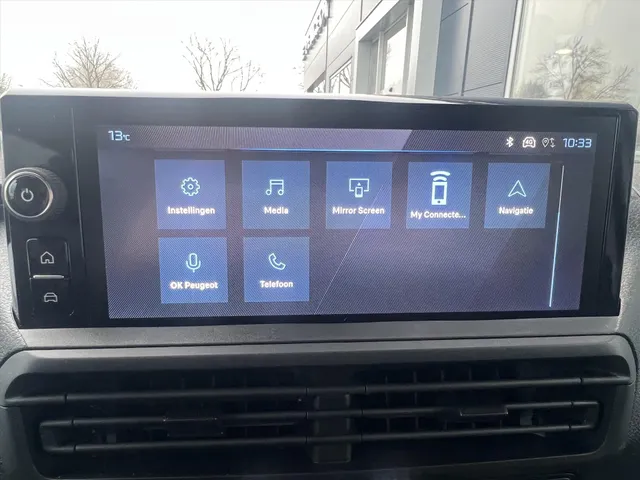 
Peugeot Expert Dubbel Cabine 2.0 BlueHDi 145pk Automaat 6-zits | BPM VRIJ | Navigatie | Camera | Houten laadruimte afwerking | Trekhaak | 2 schuifdeuren | Full LED vol									