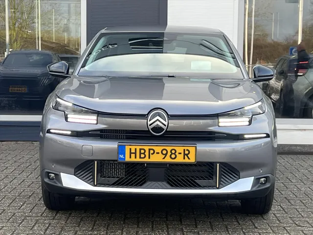 
								Citroën C4 1.2 Hybrid 136pk e-DCS6 Max | Stoelverwarming | Camera | parkeersensoren | Navigatie | vol									