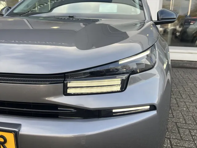 
								Citroën C4 1.2 Hybrid 136pk e-DCS6 Max | Stoelverwarming | Camera | parkeersensoren | Navigatie | vol									