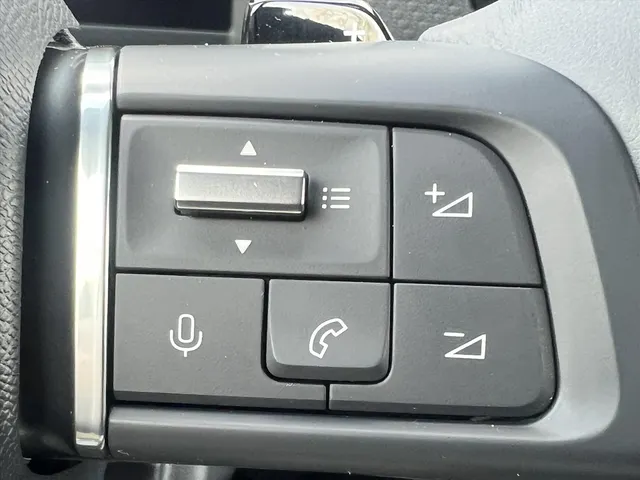 
								Citroën C4 1.2 Hybrid 136pk e-DCS6 Max | Stoelverwarming | Camera | parkeersensoren | Navigatie | vol									