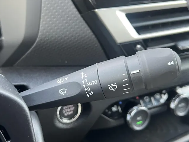 
								Citroën C4 1.2 Hybrid 136pk e-DCS6 Max | Stoelverwarming | Camera | parkeersensoren | Navigatie | vol									