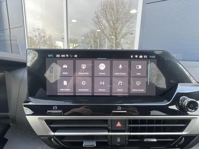 
								Citroën C4 1.2 Hybrid 136pk e-DCS6 Max | Stoelverwarming | Camera | parkeersensoren | Navigatie | vol									