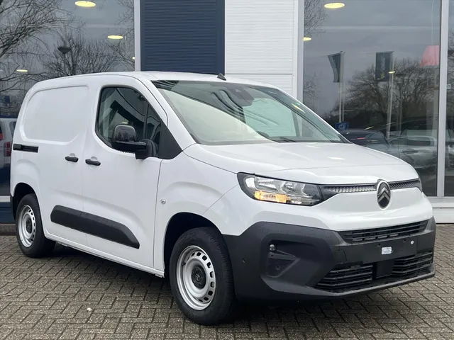
								Citroën Berlingo Van GB 1.5 BlueHDi 100pk L1 3-zits | Navigatie | Houten vloer + wand afwerking | Cruise control | Apple Carplay & Android Auto | Parkeercamera en sensoren vol									
