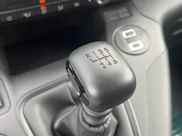 
								Citroën Berlingo Van GB 1.5 BlueHDi 100pk L1 3-zits | Navigatie | Houten vloer + wand afwerking | Cruise control | Apple Carplay & Android Auto | Parkeercamera en sensoren vol									