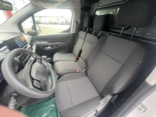 
								Citroën Berlingo Van GB 1.5 BlueHDi 100pk L1 3-zits | Navigatie | Houten vloer + wand afwerking | Cruise control | Apple Carplay & Android Auto | Parkeercamera en sensoren vol									