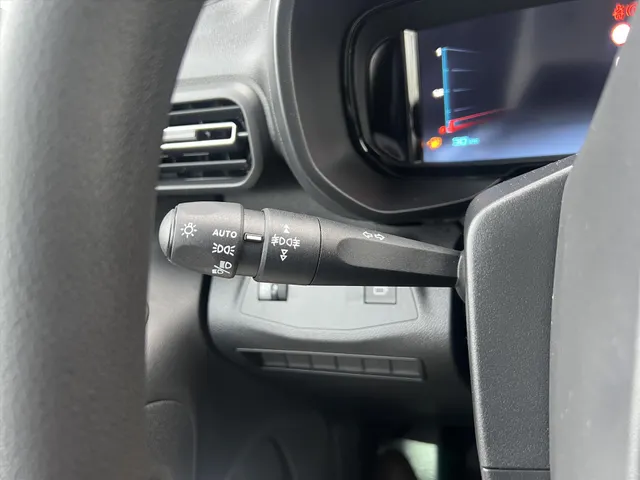 
Citroën Berlingo Van GB 1.5 BlueHDi 100pk L1 3-zits | Navigatie | Houten vloer + wand afwerking | Cruise control | Apple Carplay & Android Auto | Parkeercamera en sensoren vol									
