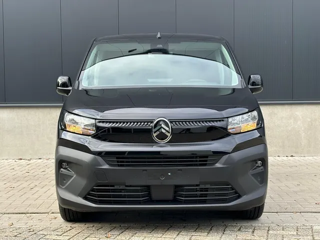 
Citroën Berlingo Van GB 1.5 BlueHDi 100pk Long 3-zits | Navigatie | Parkeer camera | Cruise control | Houten vloer en wanden in laadruimte | Apple Carplay & Android Auto vol									