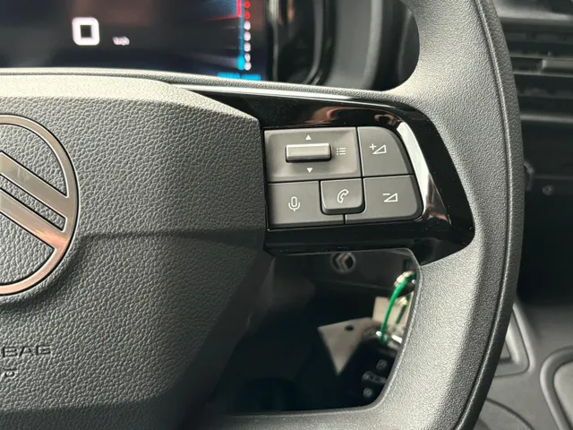 
Citroën Berlingo Van GB 1.5 BlueHDi 100pk Long 3-zits | Navigatie | Parkeer camera | Cruise control | Houten vloer en wanden in laadruimte | Apple Carplay & Android Auto vol									