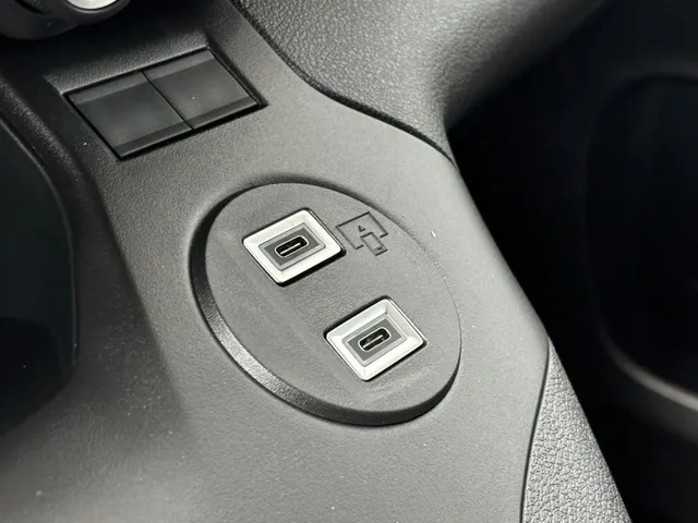 
Citroën Berlingo Van GB 1.5 BlueHDi 100pk Long 3-zits | Navigatie | Parkeer camera | Cruise control | Houten vloer en wanden in laadruimte | Apple Carplay & Android Auto vol									