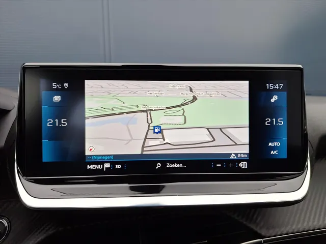 
								Peugeot 208 1.2 100pk Allure Navigatie | Camera | Keyless start vol									