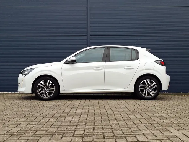 
								Peugeot 208 1.2 100pk Allure Navigatie | Camera | Keyless start vol									