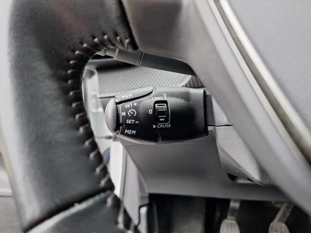 
								Peugeot 208 1.2 100pk Allure Navigatie | Camera | Keyless start vol									