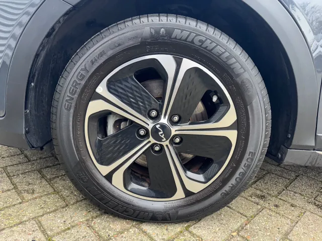 
								Kia XCeed 1.6 GDi PHEV 141pk DCT6 DynamicPlusLine | Stoel/Stuurwielverwarming | Navigatie | Climate Control | vol									