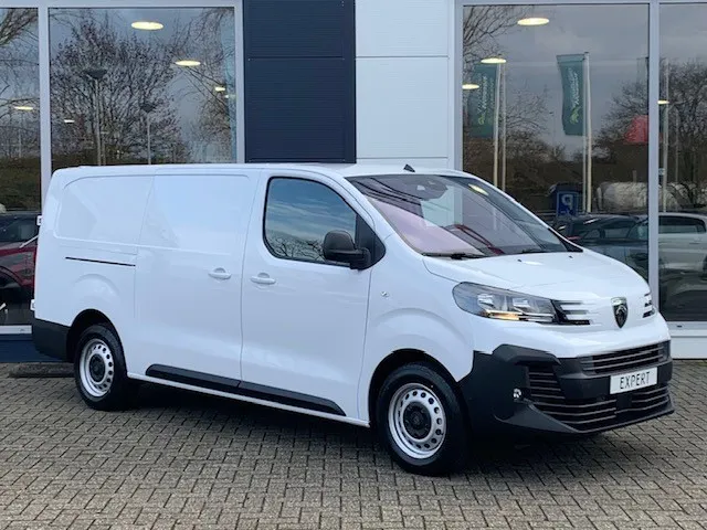 
Peugeot Expert GB L3 2.0 BlueHDi 145pk 3-zits | Navigatie | Trekhaak 2500kg | Apple Carplay&Android Auto | Parkeer Camera | Laadruimte afwerking | Cruise control vol									
