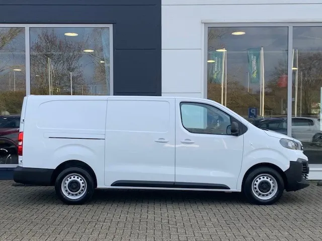 
Peugeot Expert GB L3 2.0 BlueHDi 145pk 3-zits | Navigatie | Trekhaak 2500kg | Apple Carplay&Android Auto | Parkeer Camera | Laadruimte afwerking | Cruise control vol									