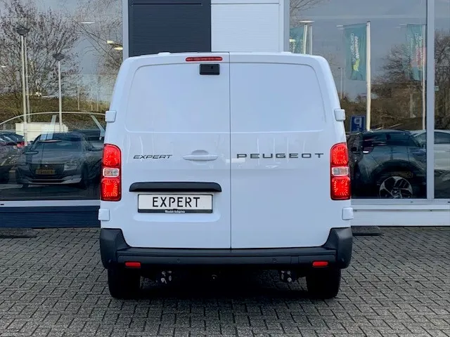 
Peugeot Expert GB L3 2.0 BlueHDi 145pk 3-zits | Navigatie | Trekhaak 2500kg | Apple Carplay&Android Auto | Parkeer Camera | Laadruimte afwerking | Cruise control vol									