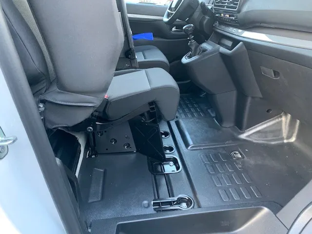 
Peugeot Expert GB L3 2.0 BlueHDi 145pk 3-zits | Navigatie | Trekhaak 2500kg | Apple Carplay&Android Auto | Parkeer Camera | Laadruimte afwerking | Cruise control vol									