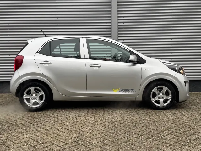 
Kia Picanto 1.0 DPi 67pk 4-zits ComfortLine | Bluetooth | Airco | Cruise Control | vol									