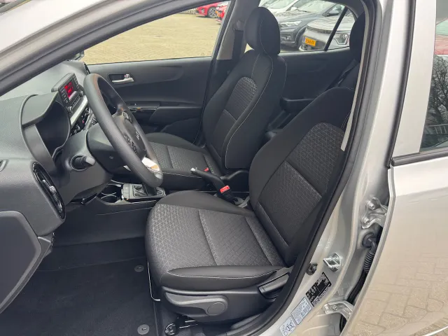 
Kia Picanto 1.0 DPi 67pk 4-zits ComfortLine | Bluetooth | Airco | Cruise Control | vol									