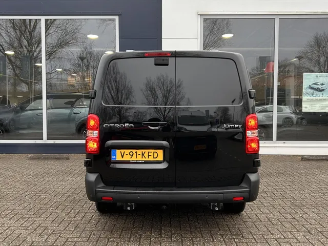 
Citroën Jumpy GB 2.0 BlueHDi 145pk S&S L3 Handgeschakeld | Airco | Navigatie | Parkeercamera | Hout afwerking laadruimte | vol									