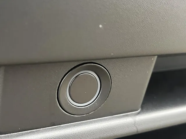 
								Citroën Jumpy GB 2.0 BlueHDi 145pk L2 3-zits | BPM-vrij | Navigatie | Airconditioning | Trekhaak | Comfort scheidingswand | Reservewiel | Betimmering laadruimte vol									