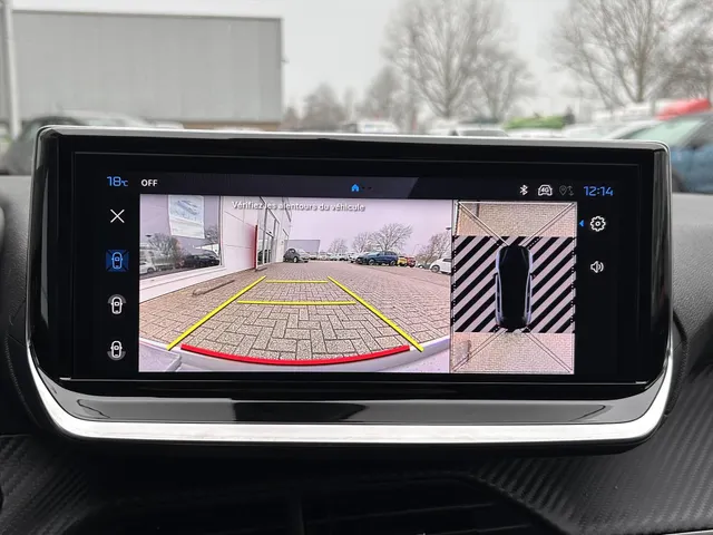 
								Peugeot e-208 EV 51kWh 156pk Allure | Airco | Cruise control | 360 Camera | Apple carplay | Navigatie | Grote Accu| Warmte pomp | vol									