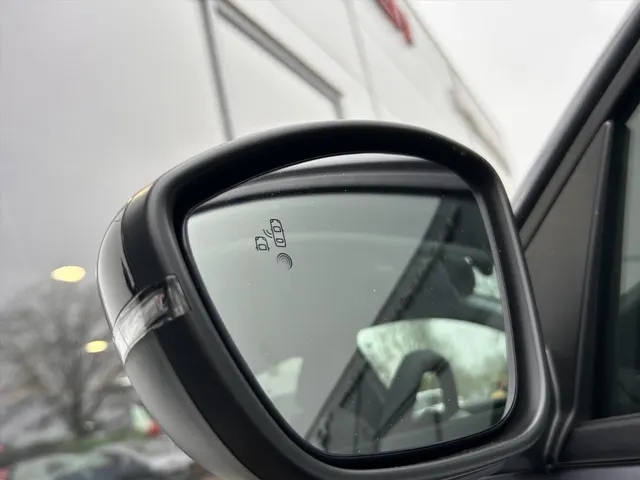 
								Peugeot e-208 EV 51kWh 156pk Allure | Airco | Cruise control | 360 Camera | Apple carplay | Navigatie | Grote Accu| Warmte pomp | vol									