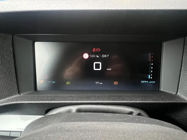 
								Citroën Jumpy GB 2.0 BlueHDi 145pk L2 3-zits | BPM-vrij | Navigatie | Airconditioning | Trekhaak | Comfort scheidingswand | Reservewiel | Betimmering laadruimte vol									