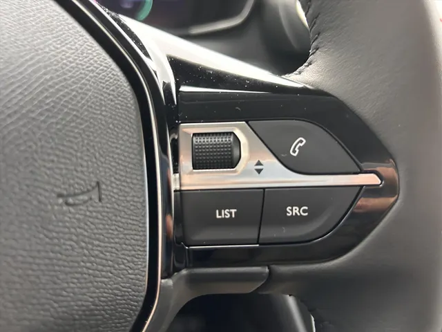 
								Peugeot e-208 EV 51kWh 156pk Allure | Airco | Cruise control | 360 Camera | Apple carplay | Navigatie | Grote Accu| Warmte pomp | vol									