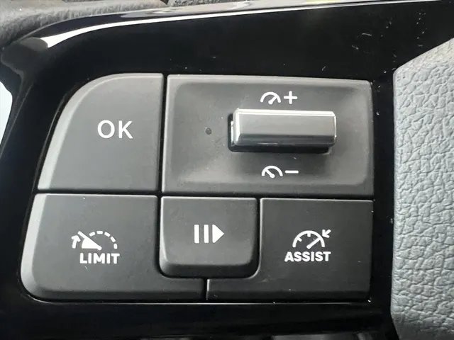 
Citroën Jumpy GB 2.0 BlueHDi 145pk L2 3-zits | BPM-vrij | Navigatie | Airconditioning | Trekhaak | Comfort scheidingswand | Reservewiel | Betimmering laadruimte vol									