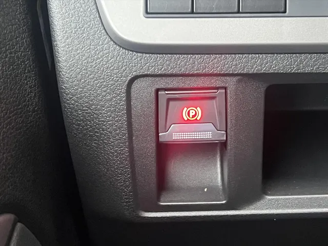 
Citroën Jumpy GB 2.0 BlueHDi 145pk L2 3-zits | BPM-vrij | Navigatie | Airconditioning | Trekhaak | Comfort scheidingswand | Reservewiel | Betimmering laadruimte vol									