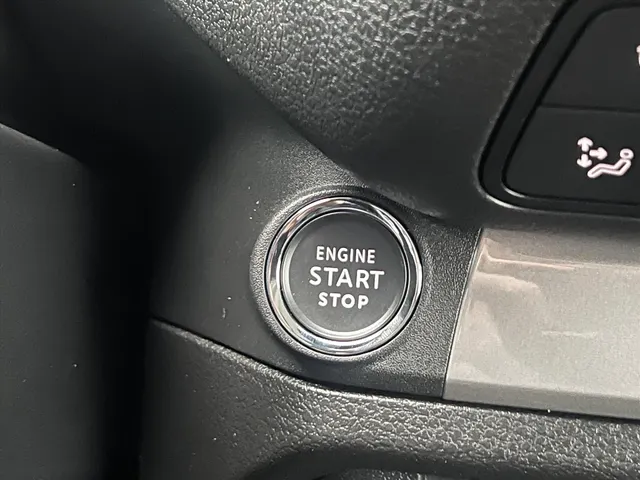 
Citroën Jumpy GB 2.0 BlueHDi 145pk L2 3-zits | BPM-vrij | Navigatie | Airconditioning | Trekhaak | Comfort scheidingswand | Reservewiel | Betimmering laadruimte vol									