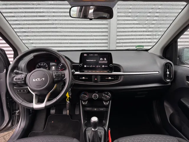 
Kia Picanto 1.0 DPi 67pk 4-zits DynamicLine | Trekhaak | Apple Carplay/Android Auto | Airco | Lichtmetalen Velgen | vol									