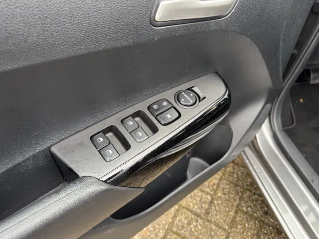 
Kia Picanto 1.0 DPi 67pk 4-zits DynamicLine | Trekhaak | Apple Carplay/Android Auto | Airco | Lichtmetalen Velgen | vol									