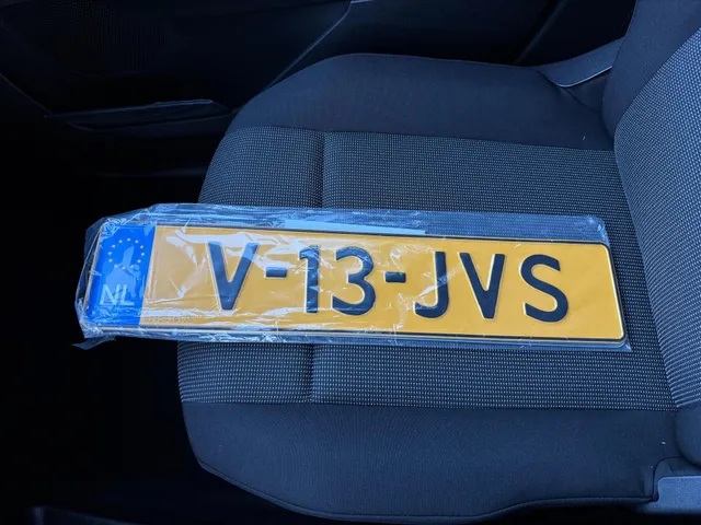 
Peugeot Partner 1.5 BlueHDi 100pk L1 | Airconditioning | Cruise control | Apple Carplay & Android Auto | Parkeer camera achter | Stoelverwarming | Houten laadvloer vol									