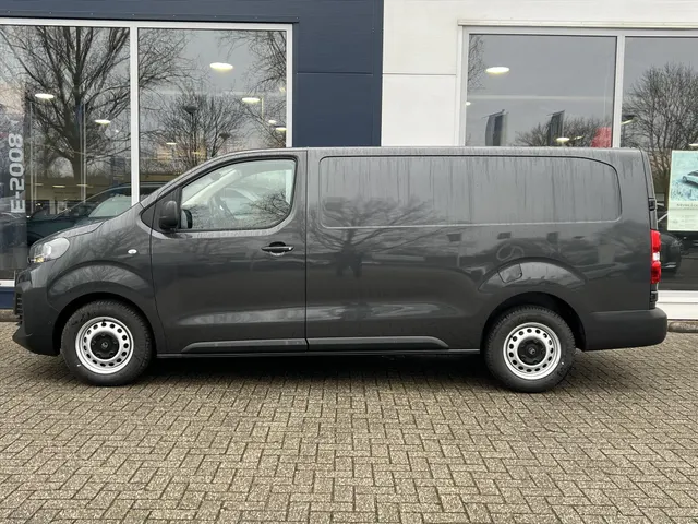 
								Citroën Jumpy GB 2.0 BlueHDi 180pk L3 Automaat 3-zits | BPM Vrij | Trekhaak | Houten afwerking laadruimte | Navigatie | Climate control | Cruise control | Camera vol									