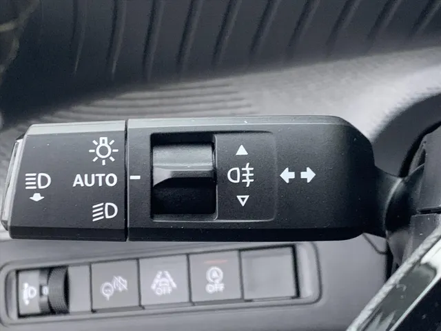 
								Citroën C3 New 1.2 Turbo 100pk Max | Navigatie | Parkeer camera | Apple Carplay & Android Auto | Cruise control en Begrenzer vol									