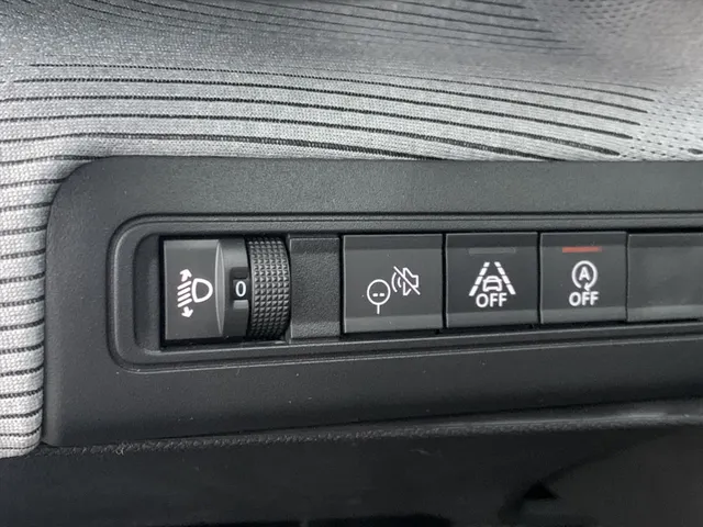 
								Citroën C3 New 1.2 Turbo 100pk Max | Navigatie | Parkeer camera | Apple Carplay & Android Auto | Cruise control en Begrenzer vol									