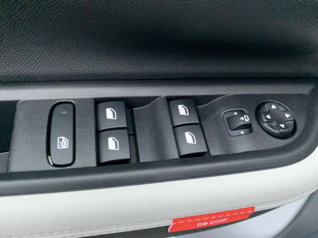 
								Citroën C3 New 1.2 Turbo 100pk Max | Navigatie | Parkeer camera | Apple Carplay & Android Auto | Cruise control en Begrenzer vol									