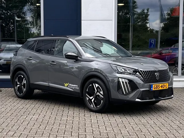 
								Peugeot 2008 1.2 PureTech 100pk Allure | Navigatie | Cruise controle | Apple Carplay & Android Auto | Parkeersensoren | Lichtmetaal 17 Inch | All-sea vol									